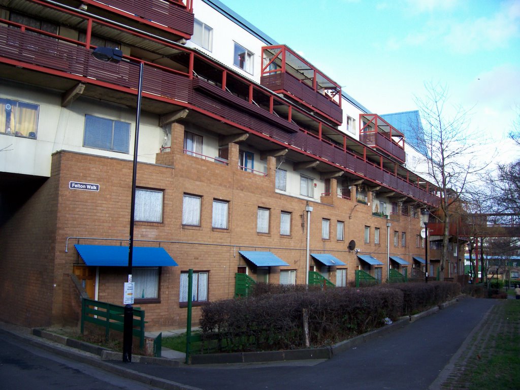 photographs-of-newcastle-byker-wall